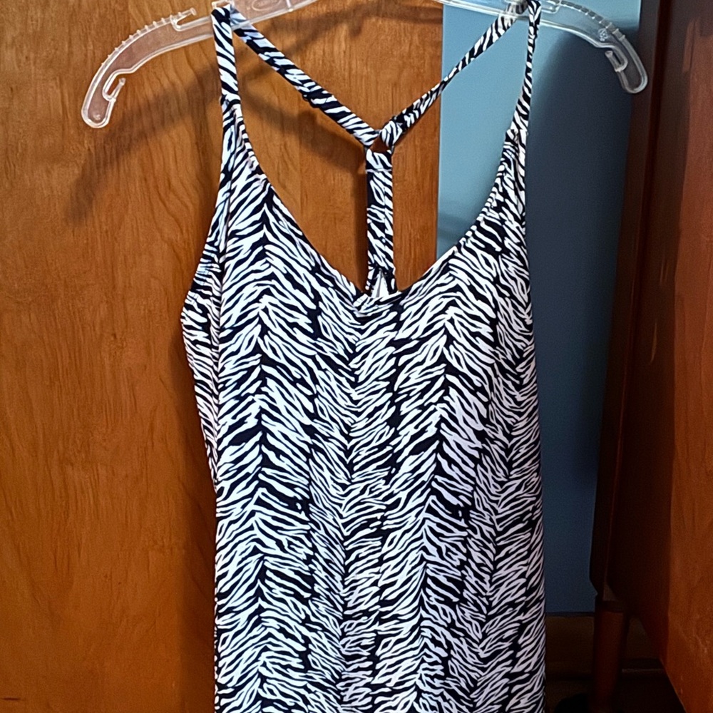 Like New Island Escape Underwire Racerback Zebra Print Tankini Top